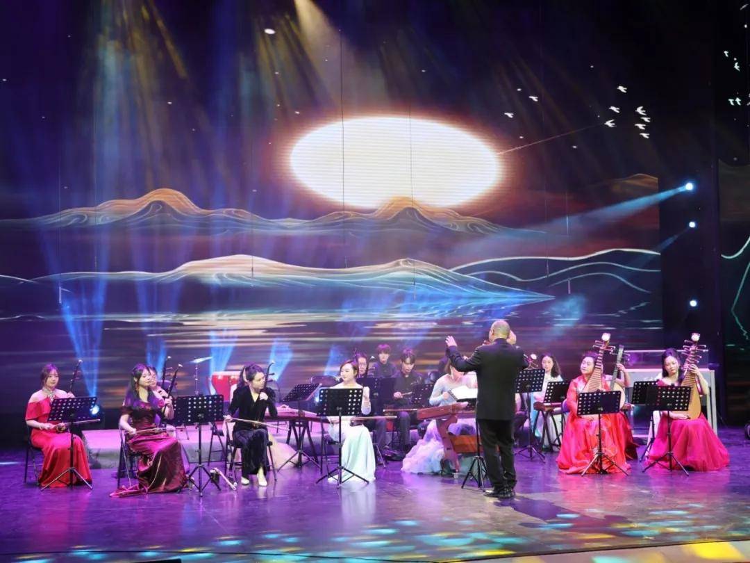 用音樂禮讚勞動 以旋律點亮新年 昆明市職工2026年跨年迎新系列音樂會圓滿落幕