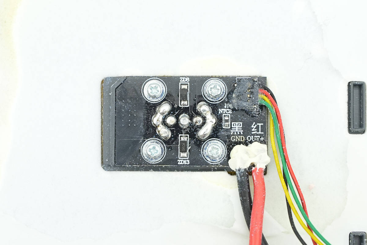 支援APP跨端查詢一鍵管理，安克Prime 150W充電底座拆解