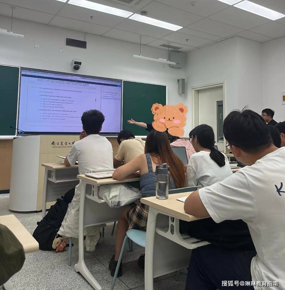 原創考上研究生後才知道，原來碩士導師和本科老師不一樣，後悔自己太天真