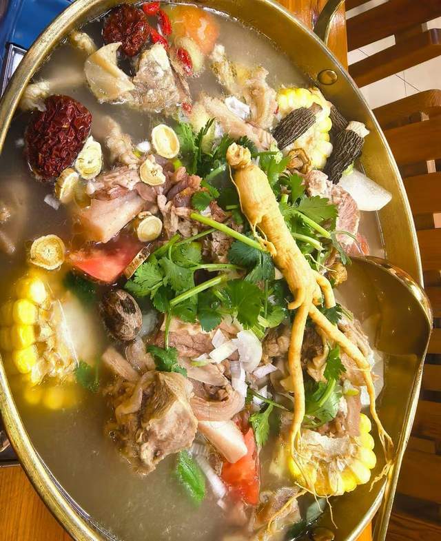 吉林長白山玩雪，這些滋補美食必須吃！